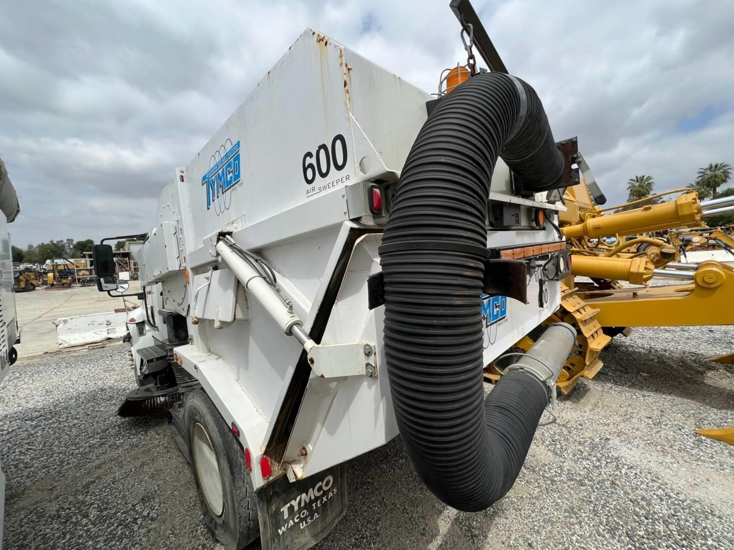2007 Tymco 600