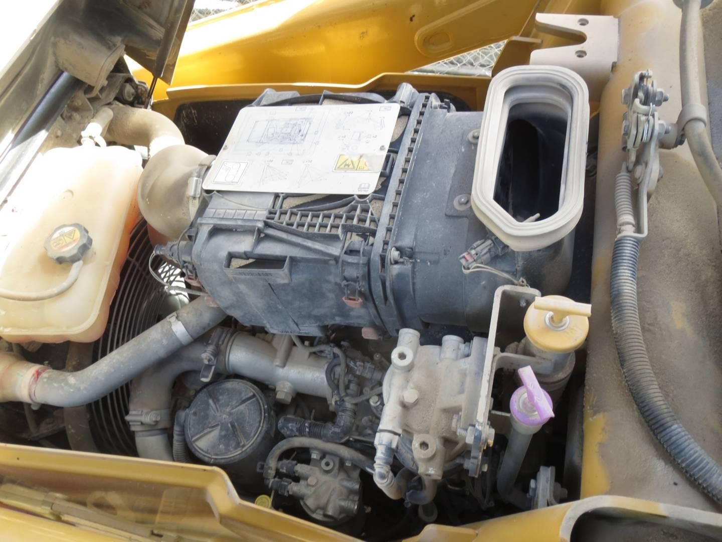 2015 Caterpillar 430F2