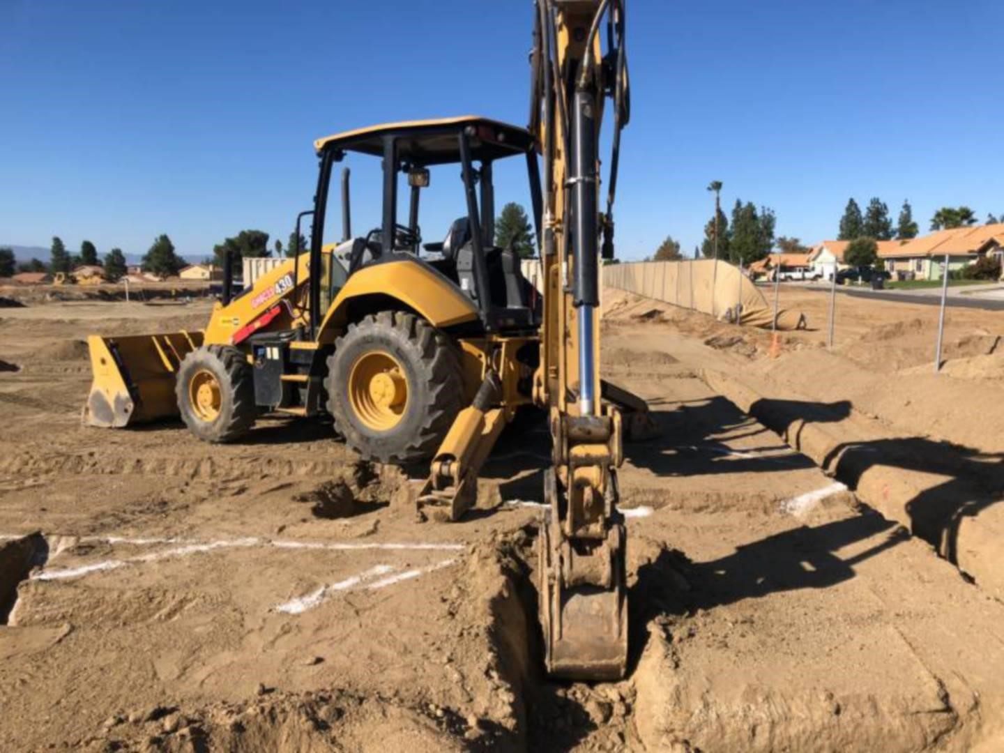2022 Caterpillar 430
