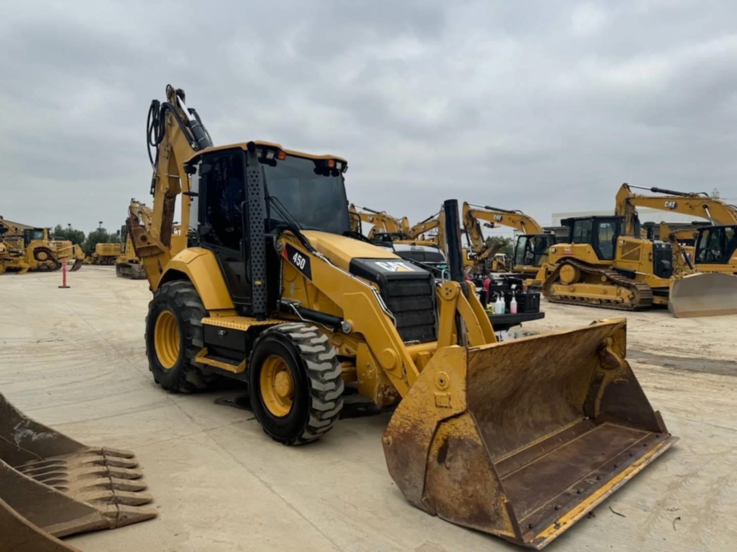 2020 Caterpillar 450