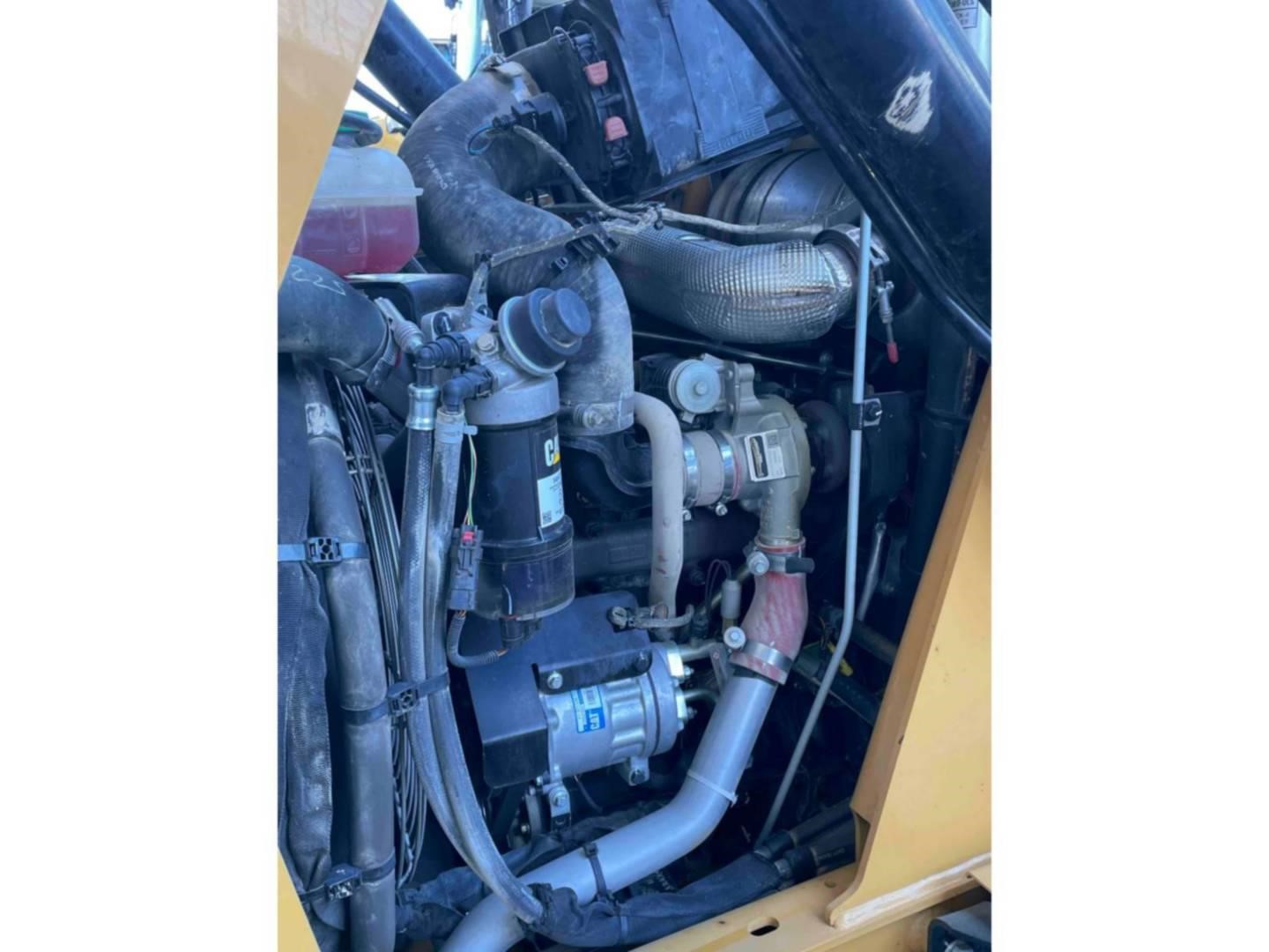 2021 Caterpillar 430