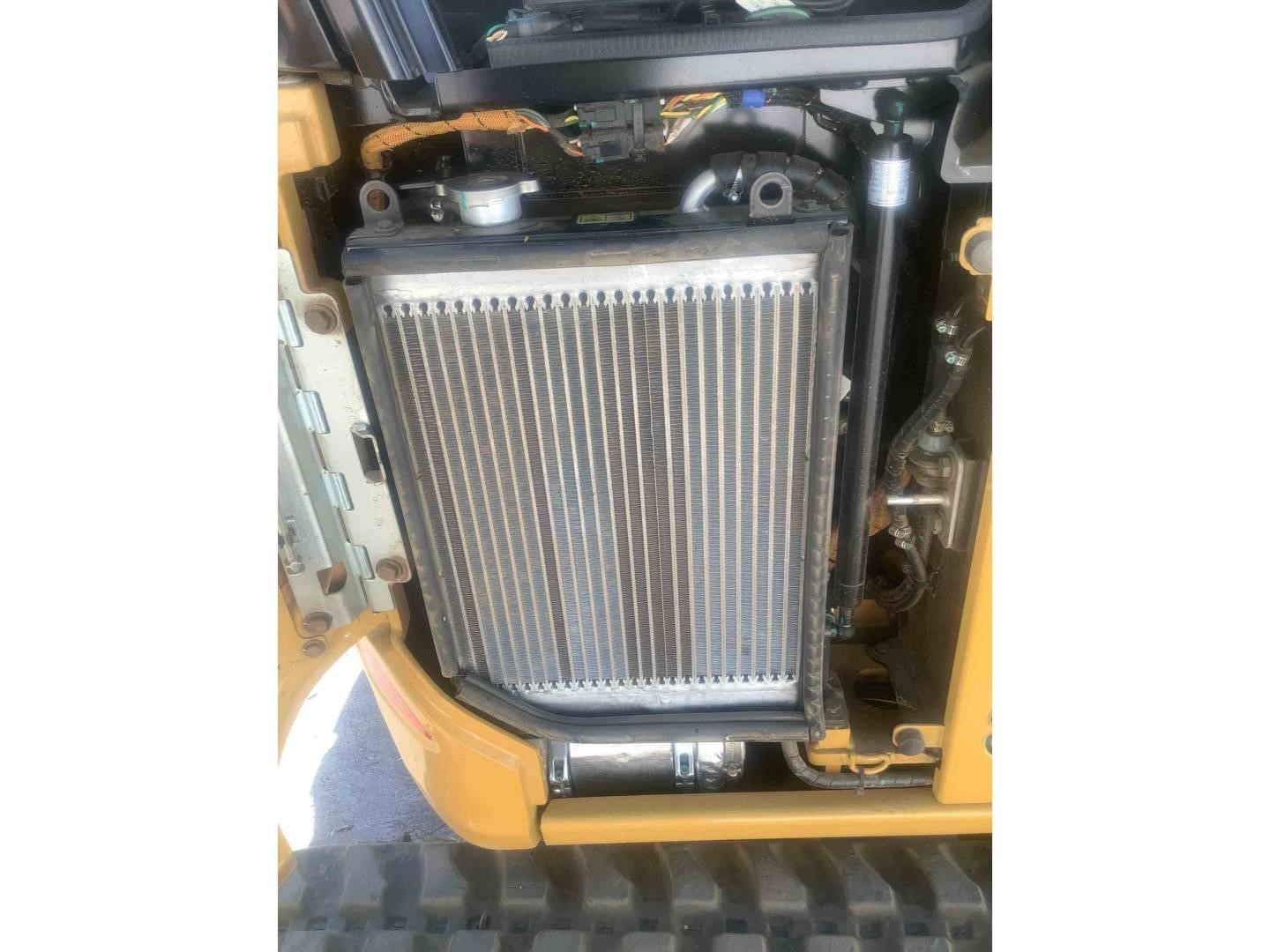 2023 Caterpillar 301.7D
