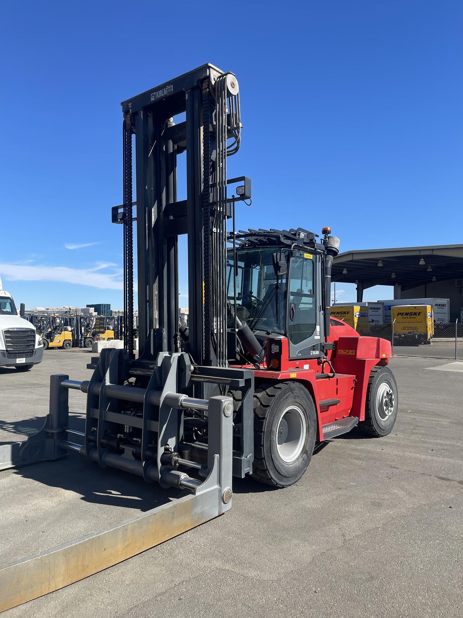 2023 Kalmar DCG100-6