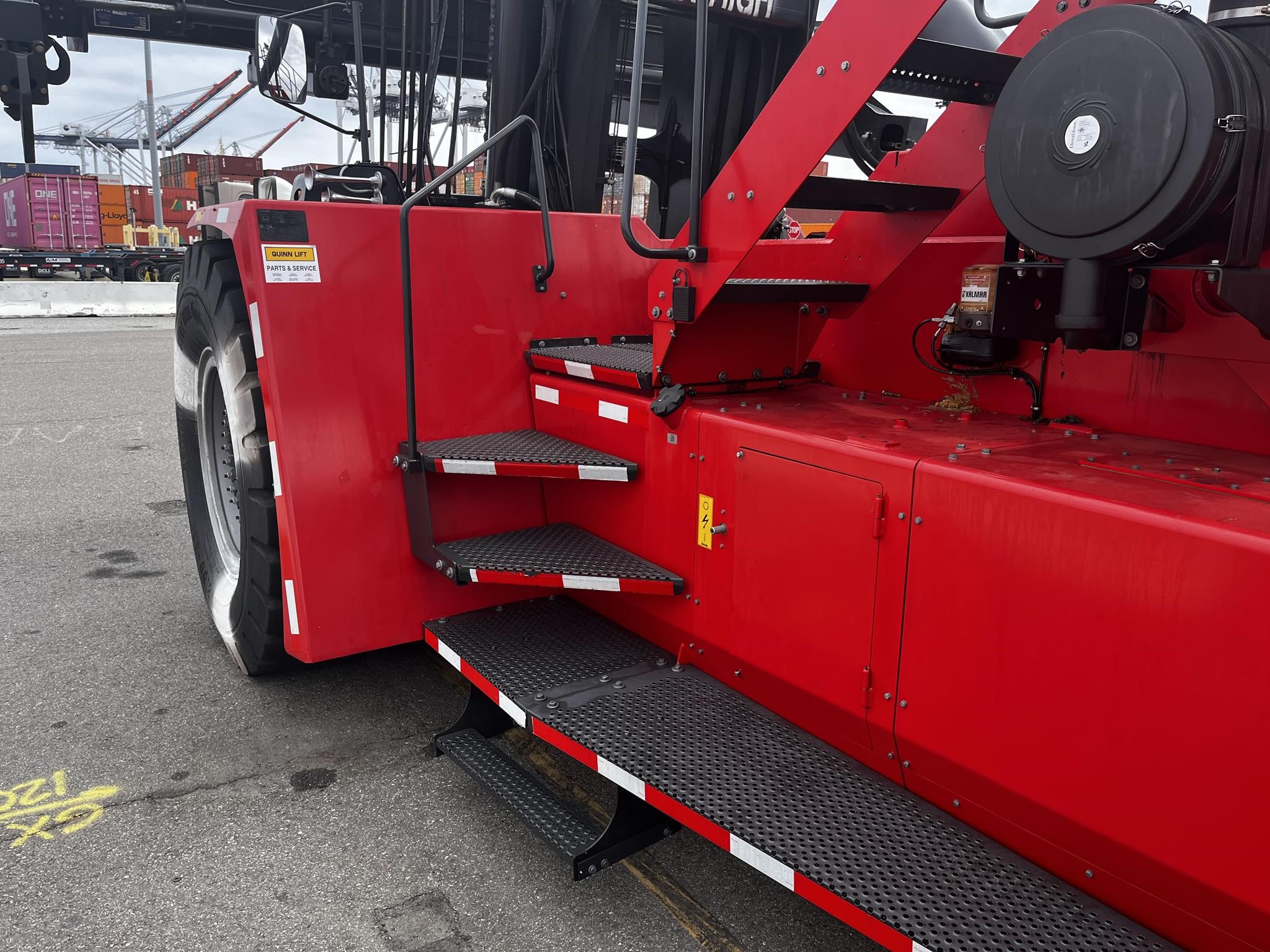 2023 Kalmar DCG410GS