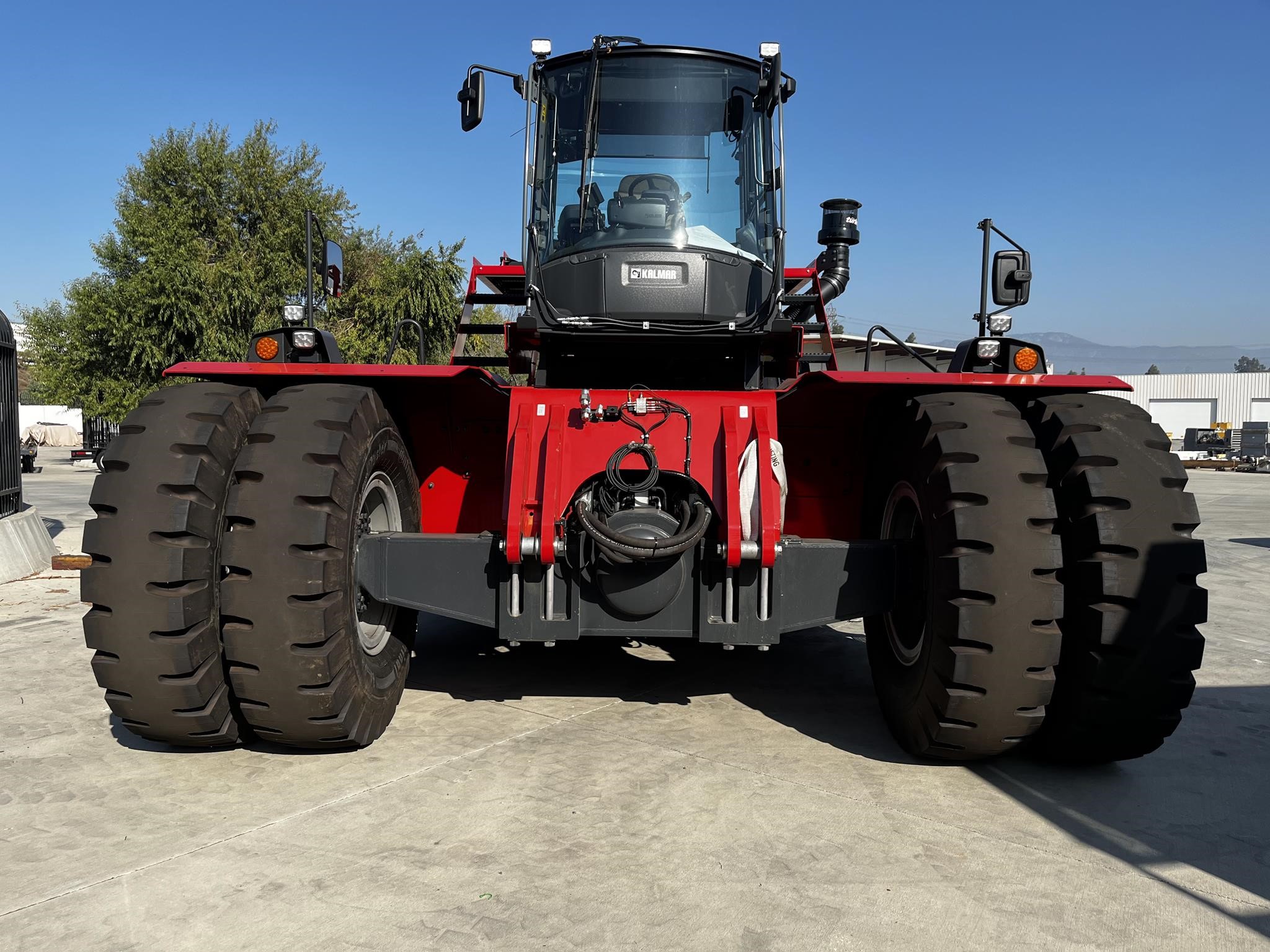 2023 Kalmar DCG410GS