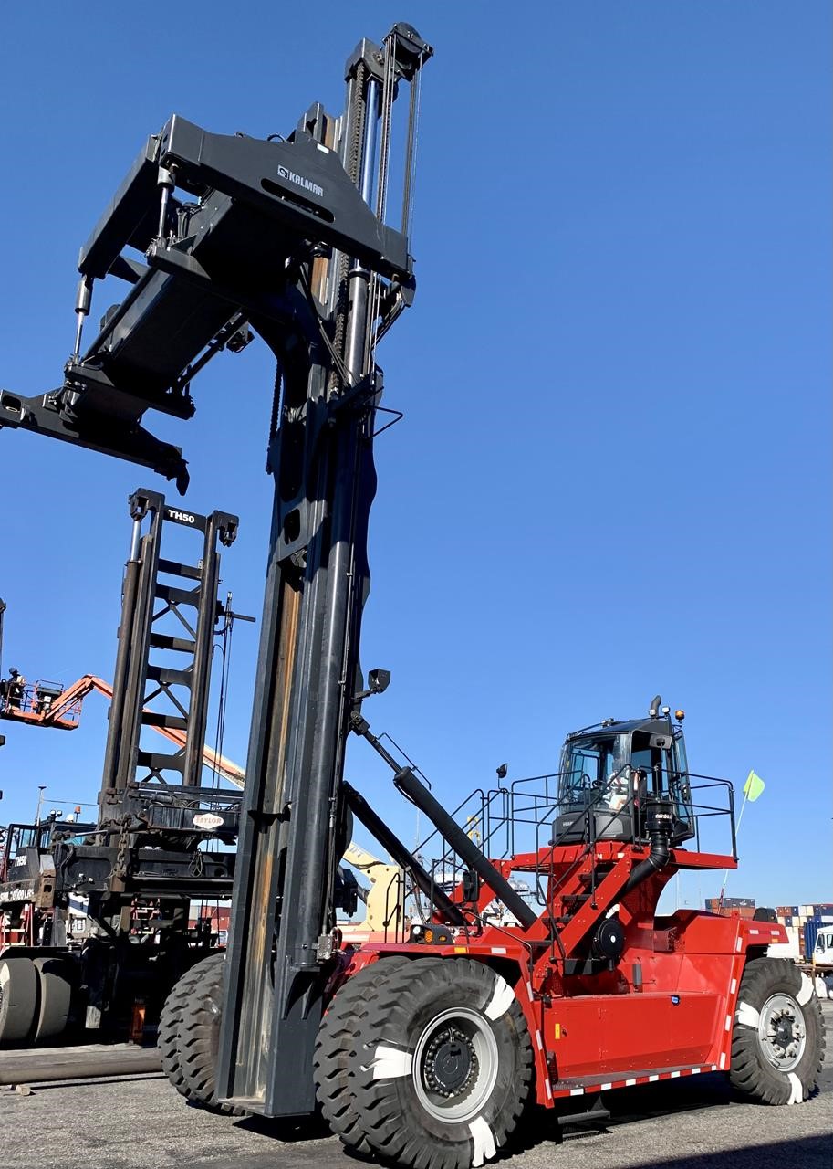 2023 Kalmar DCG410GS