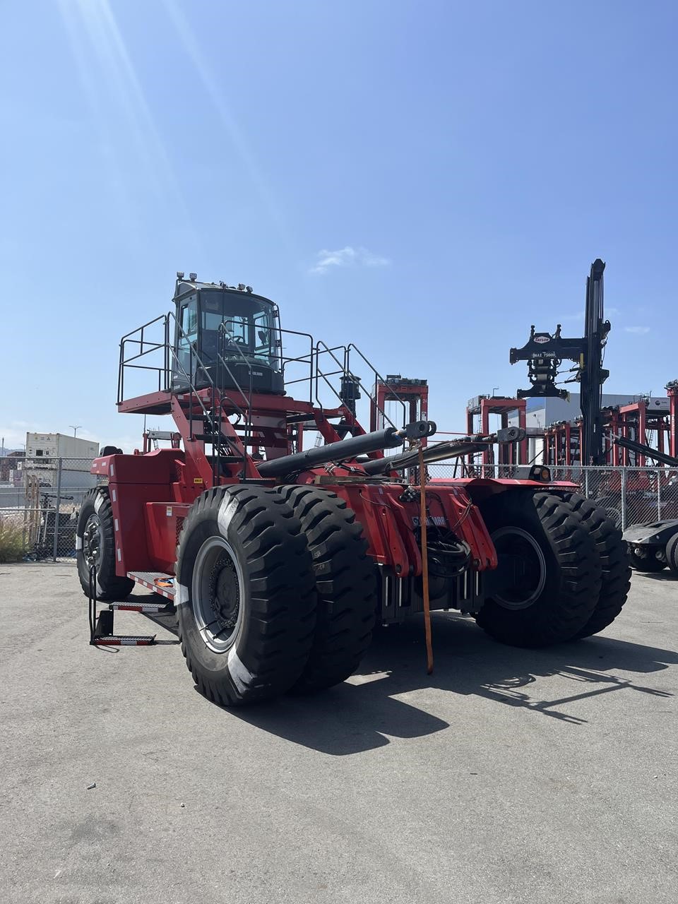 2023 Kalmar DCG410GS