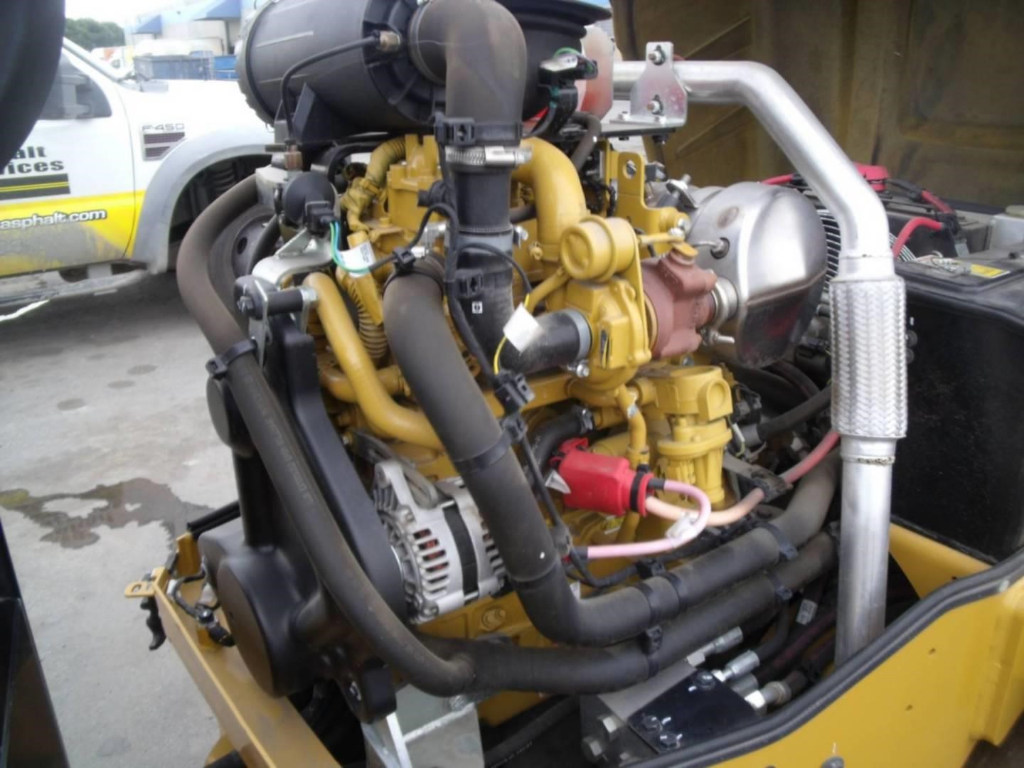 2021 Caterpillar CC2.7