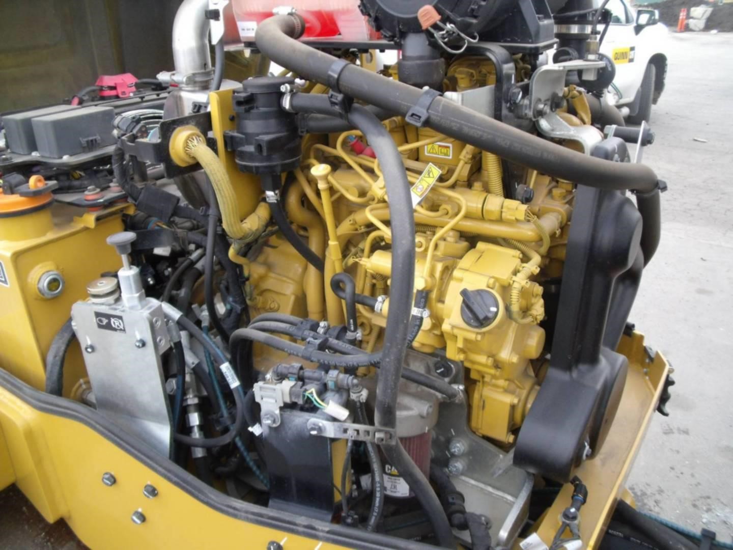 2021 Caterpillar CC2.7