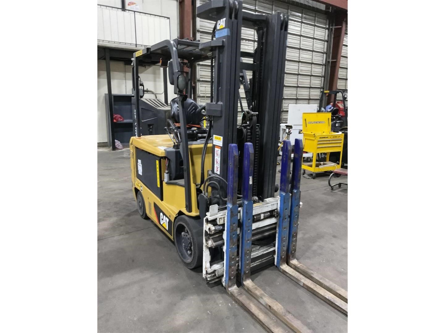 2019 Caterpillar EC30N2