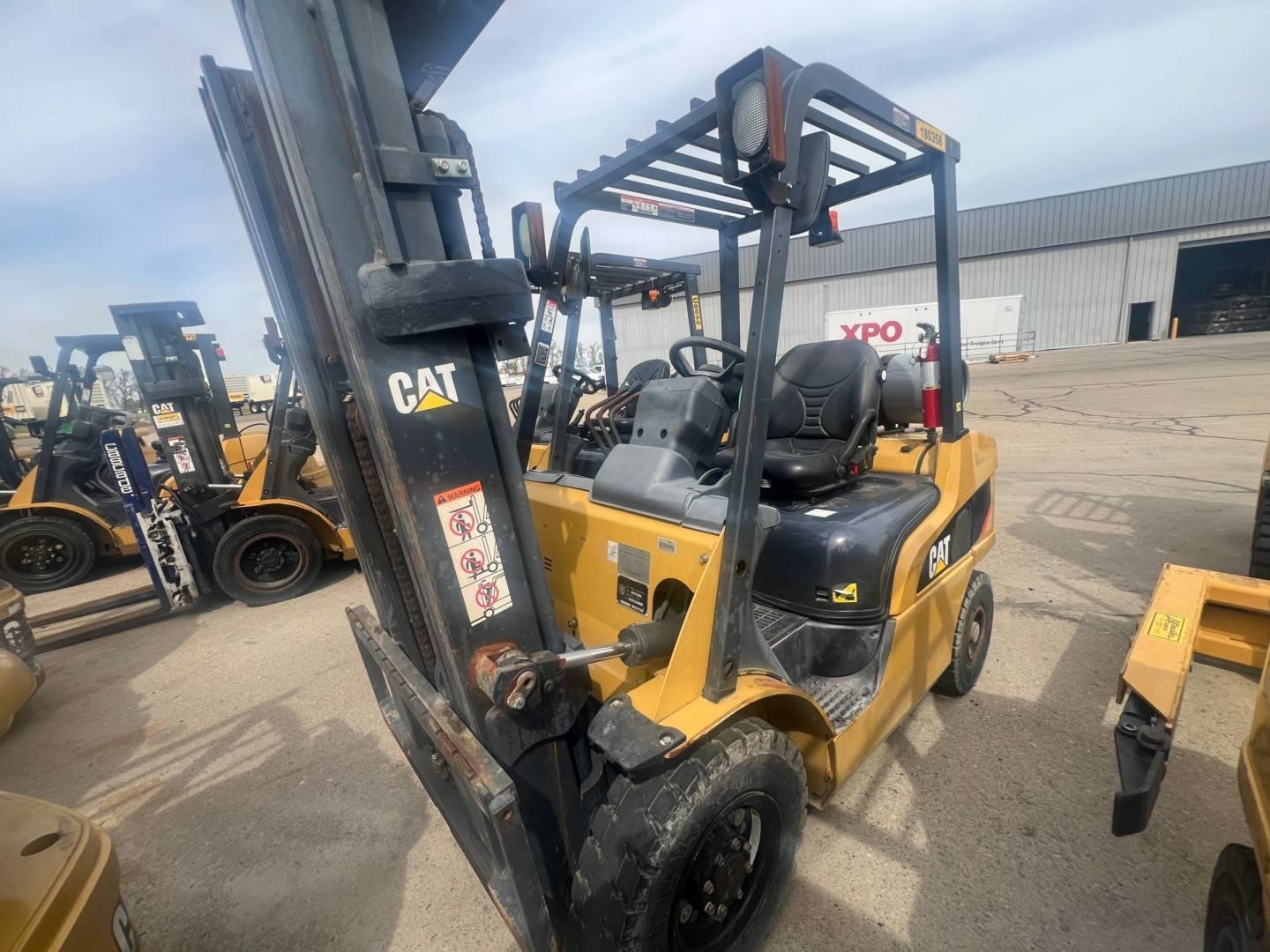 2017 Caterpillar GP25N