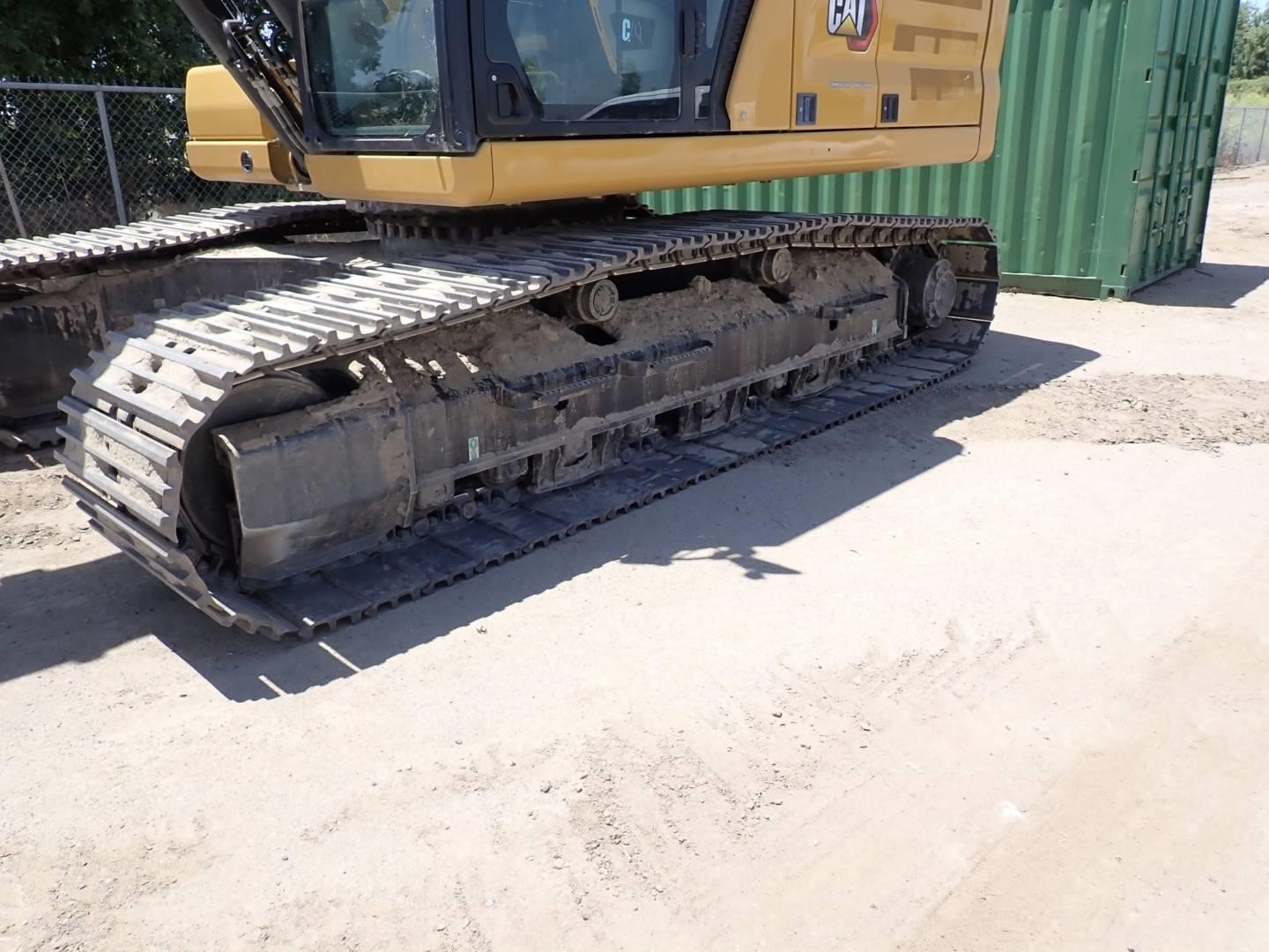 2023 Caterpillar 330