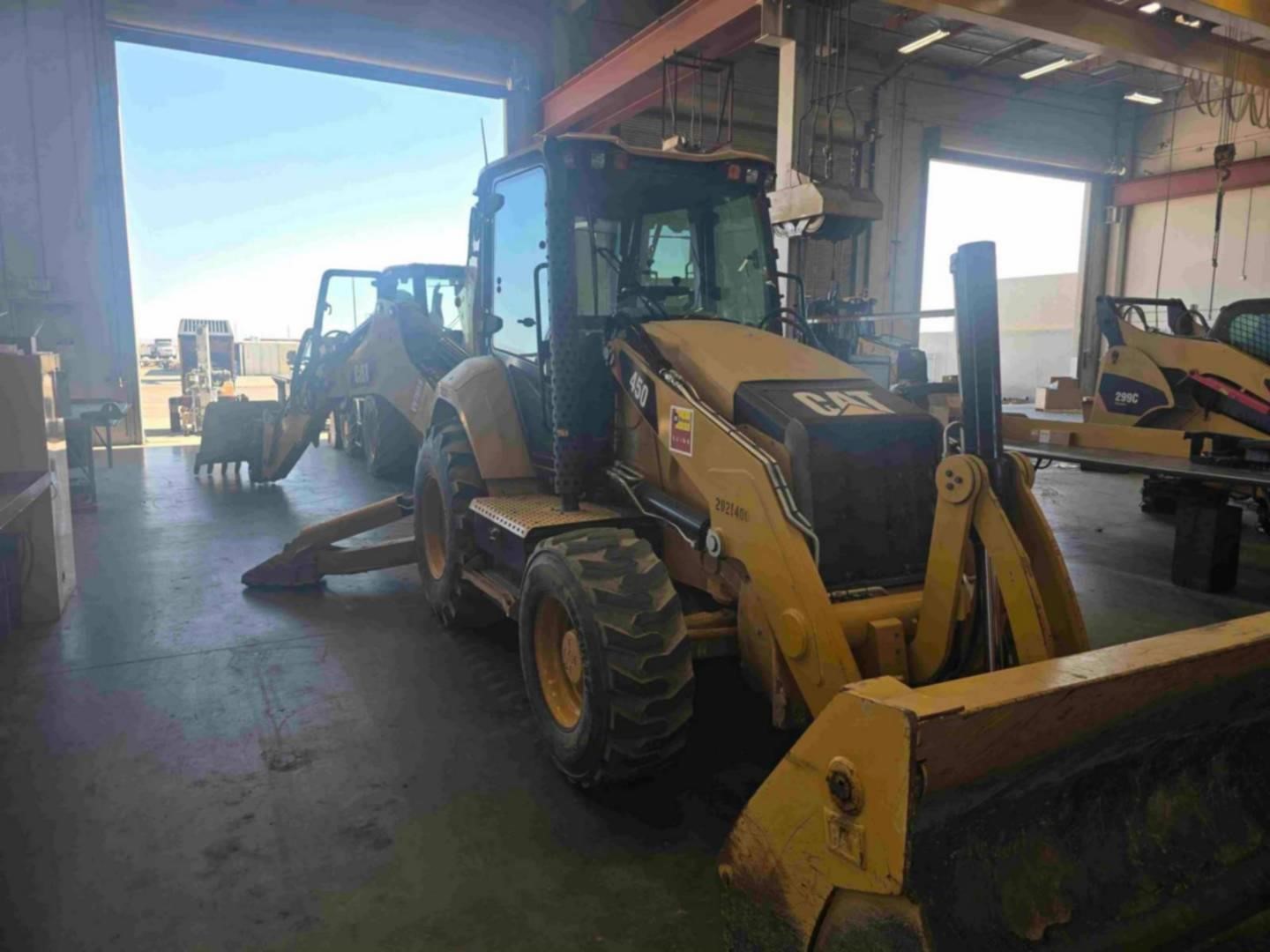 2020 Caterpillar 450