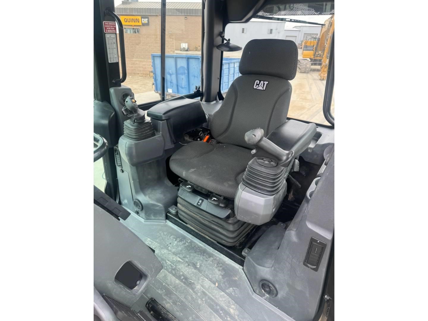 2021 Caterpillar D2