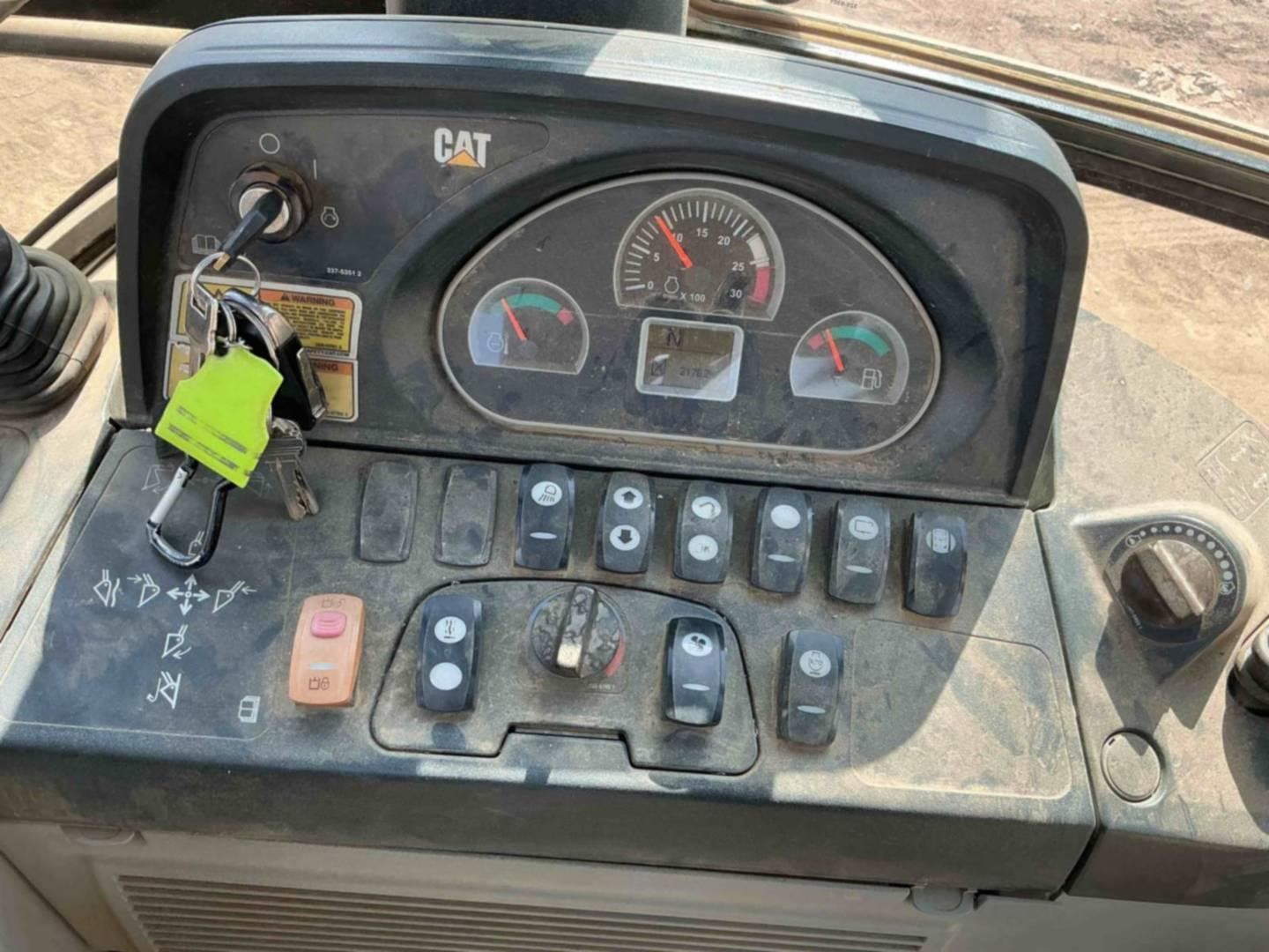 2015 Caterpillar 450F