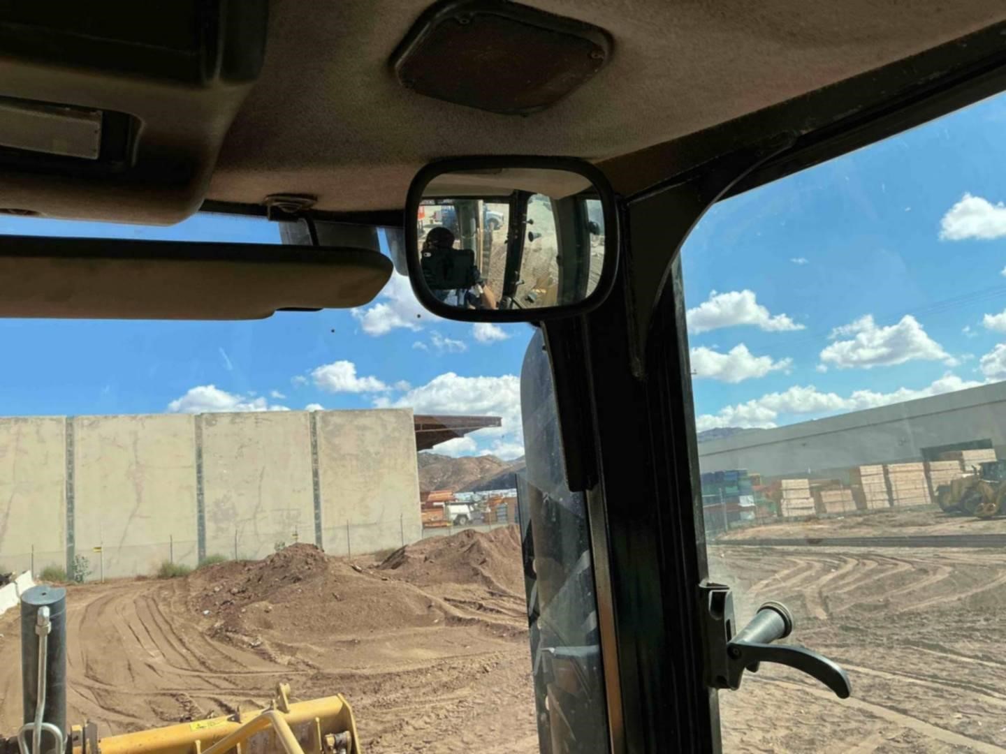2015 Caterpillar 450F