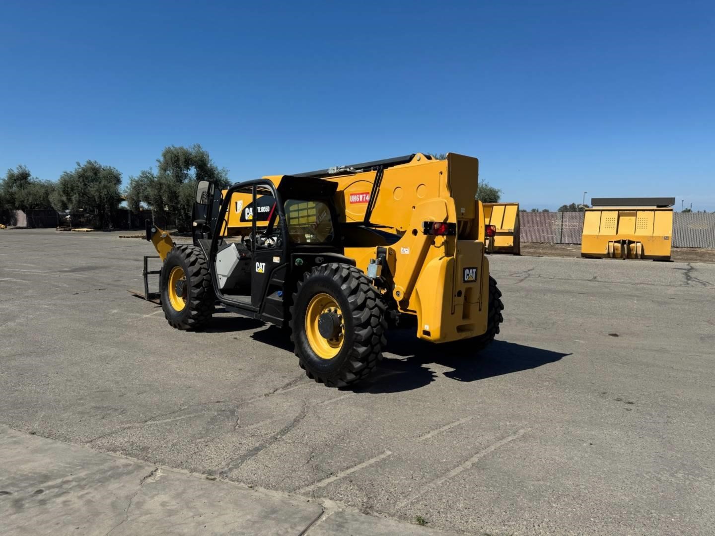 2018 Caterpillar TL1055D