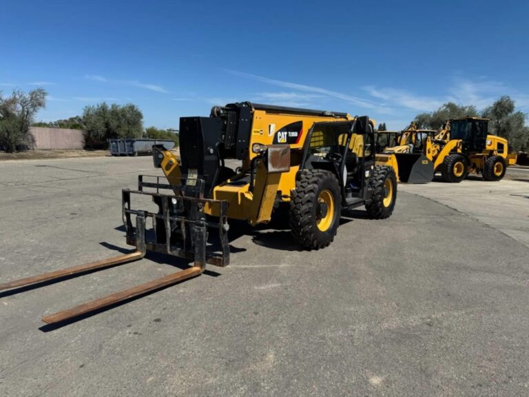2018 Caterpillar TL1055D