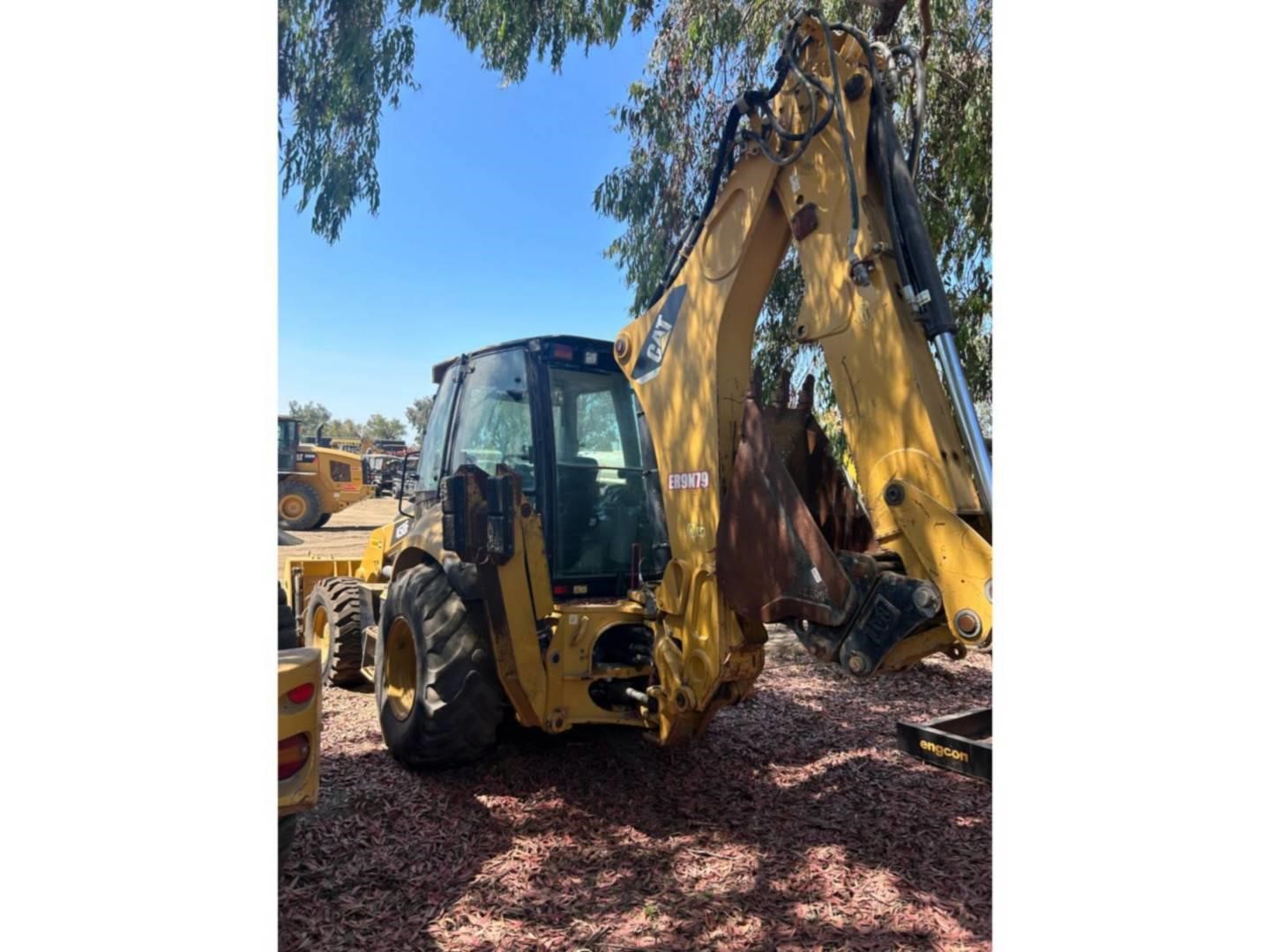 2016 Caterpillar 450F