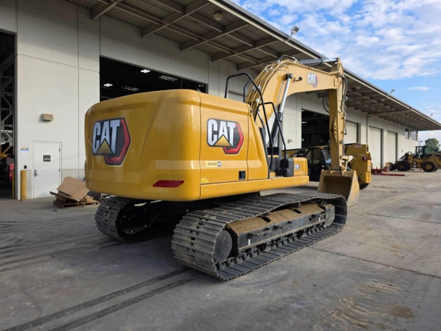 2024 Caterpillar 320