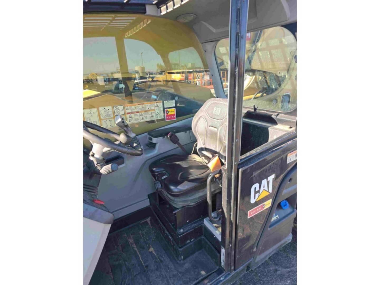 2018 Caterpillar TL1255D