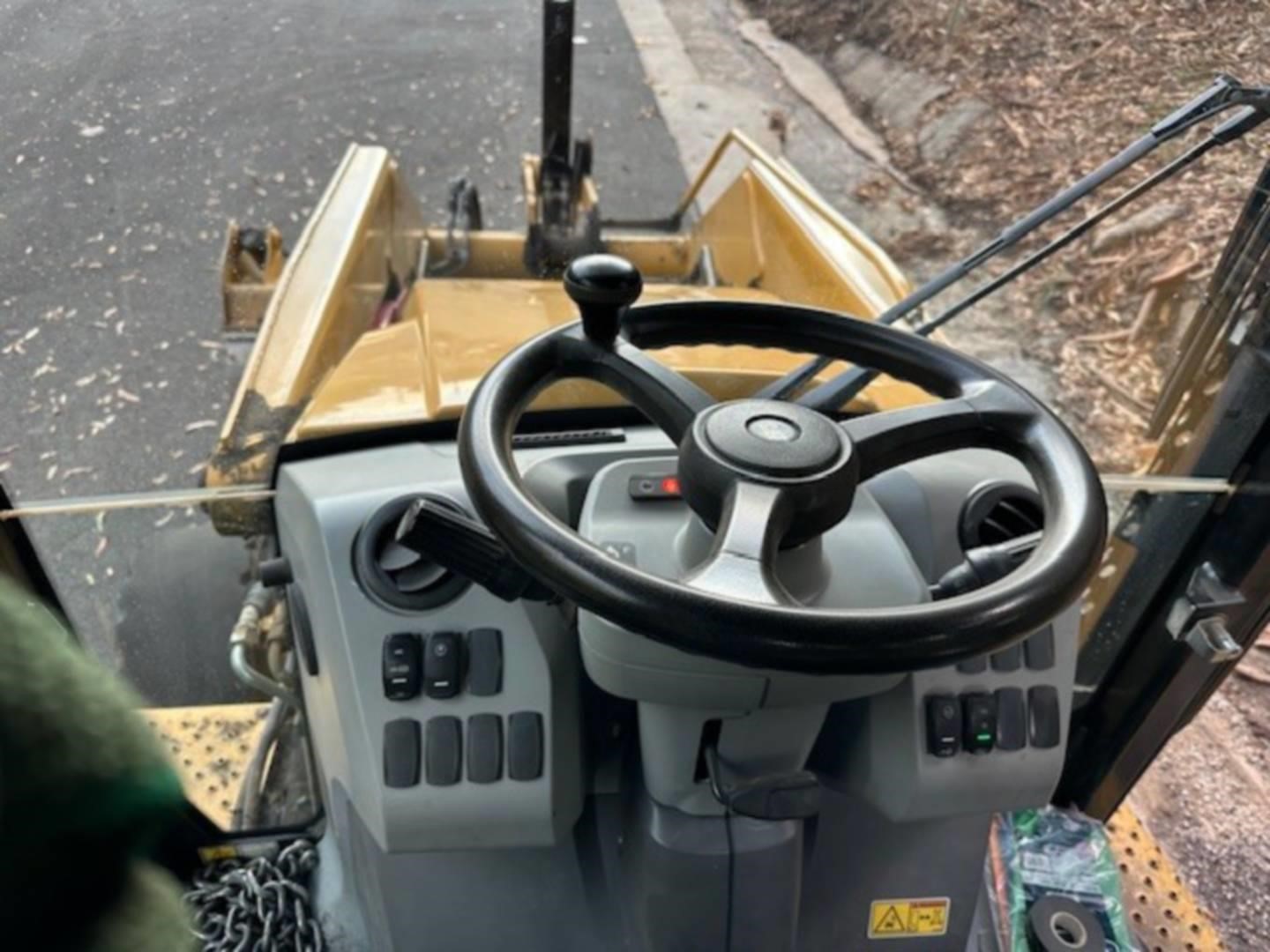 2019 Caterpillar 430F2