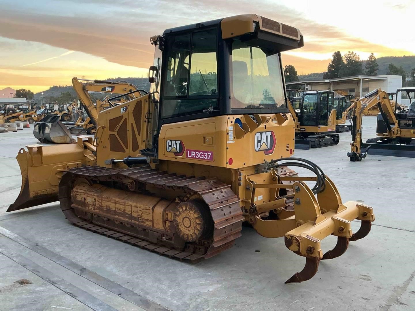 2021 Caterpillar D3