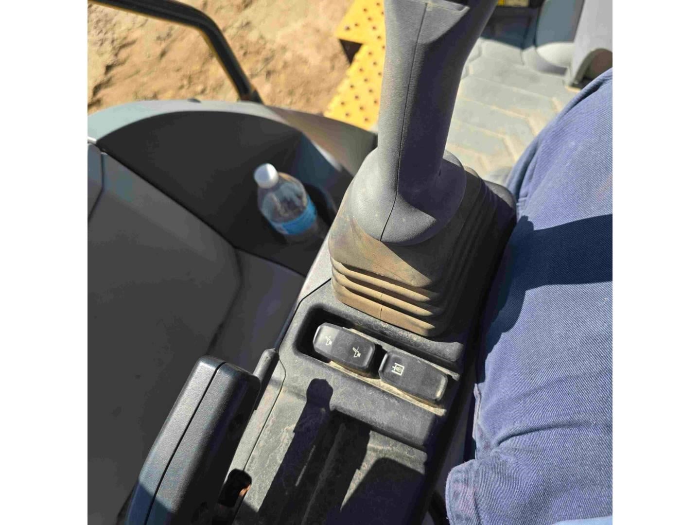 2019 Caterpillar 450