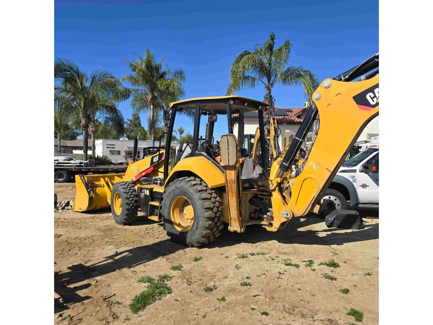 2019 Caterpillar 450