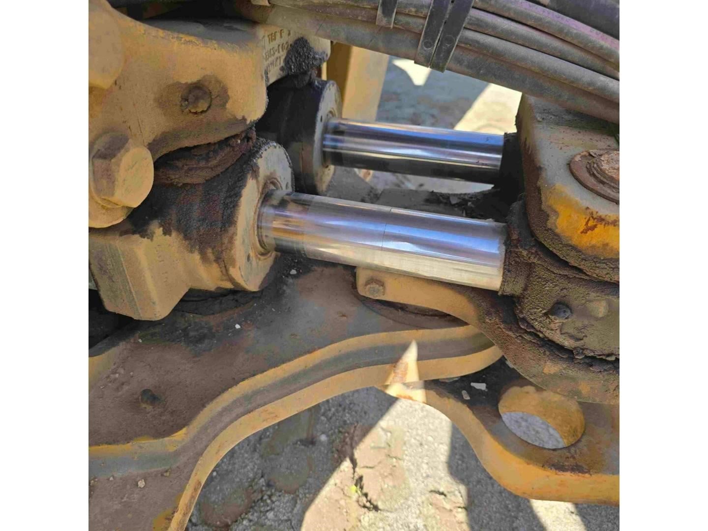 2019 Caterpillar 450
