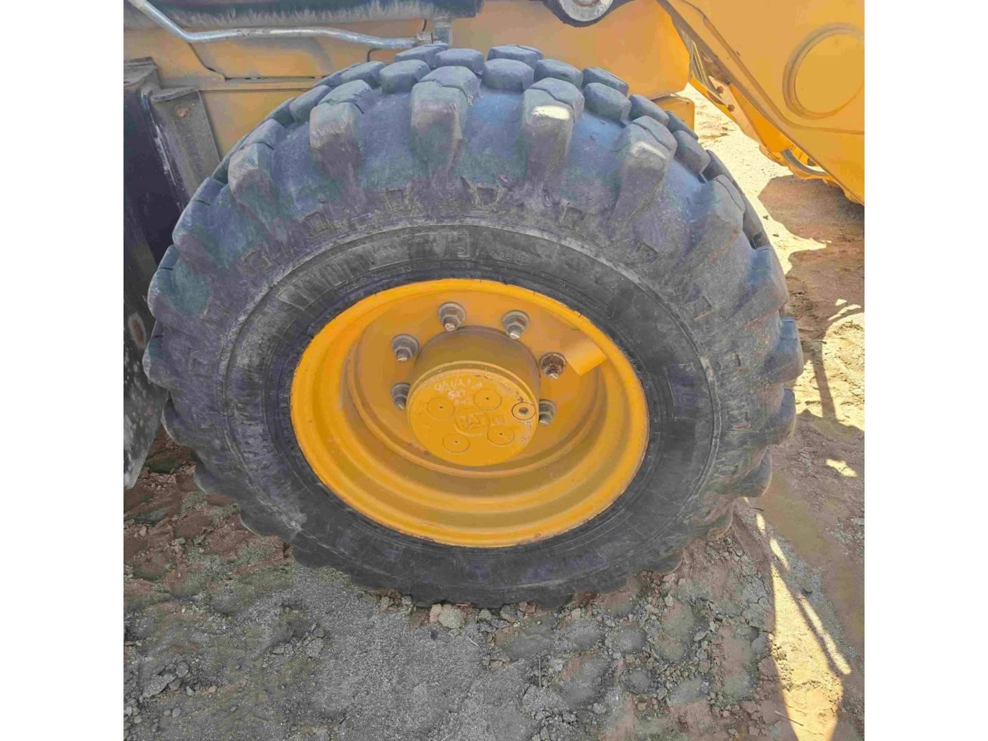 2019 Caterpillar 450