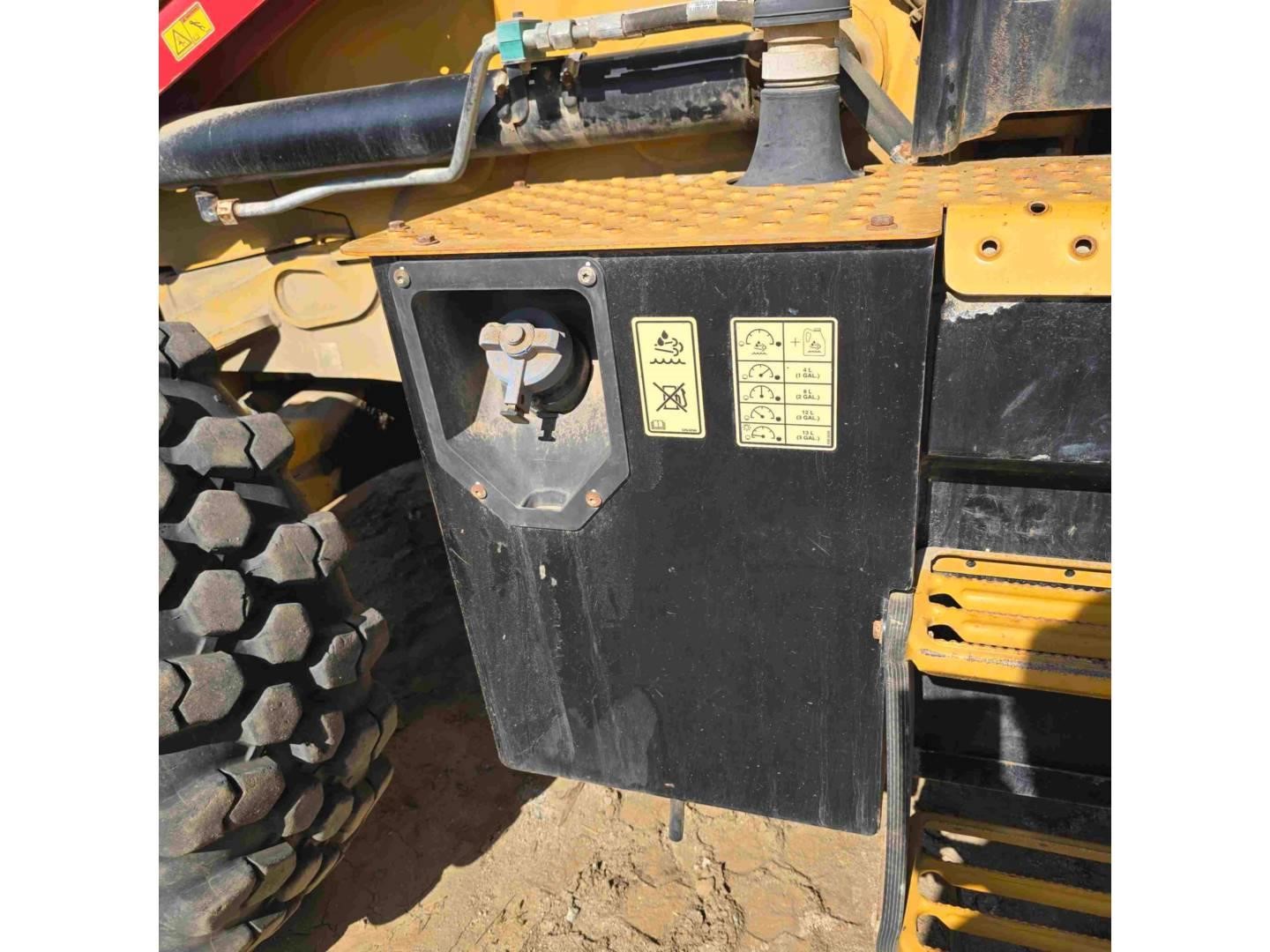 2019 Caterpillar 450