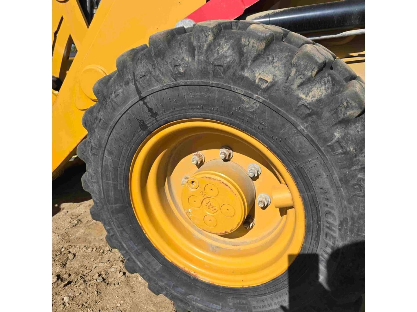 2019 Caterpillar 450