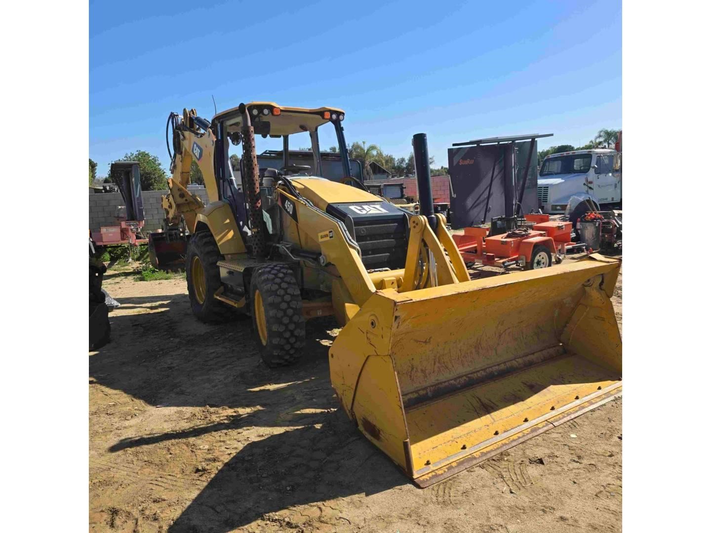 2019 Caterpillar 450