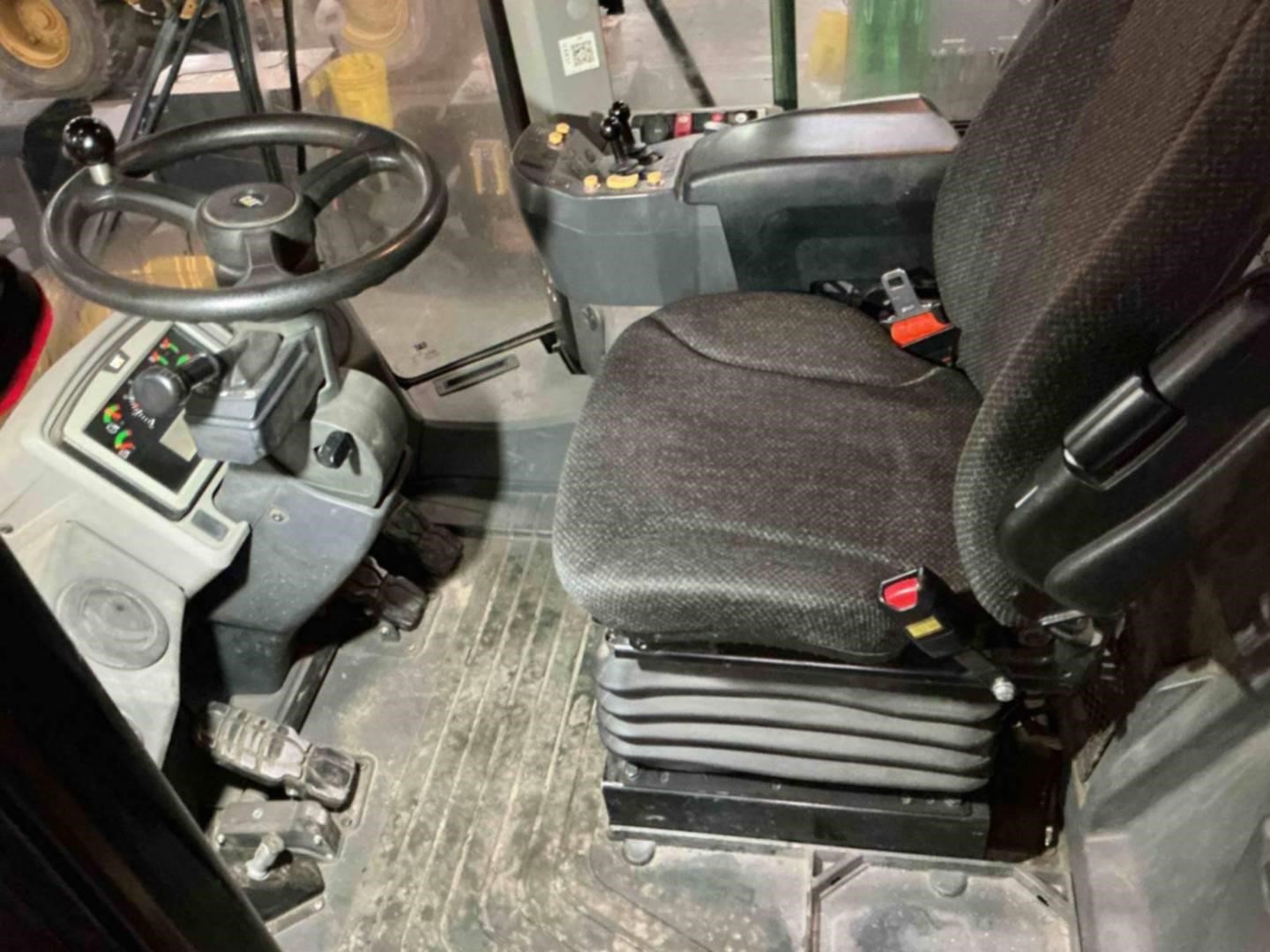 2019 Caterpillar 950M