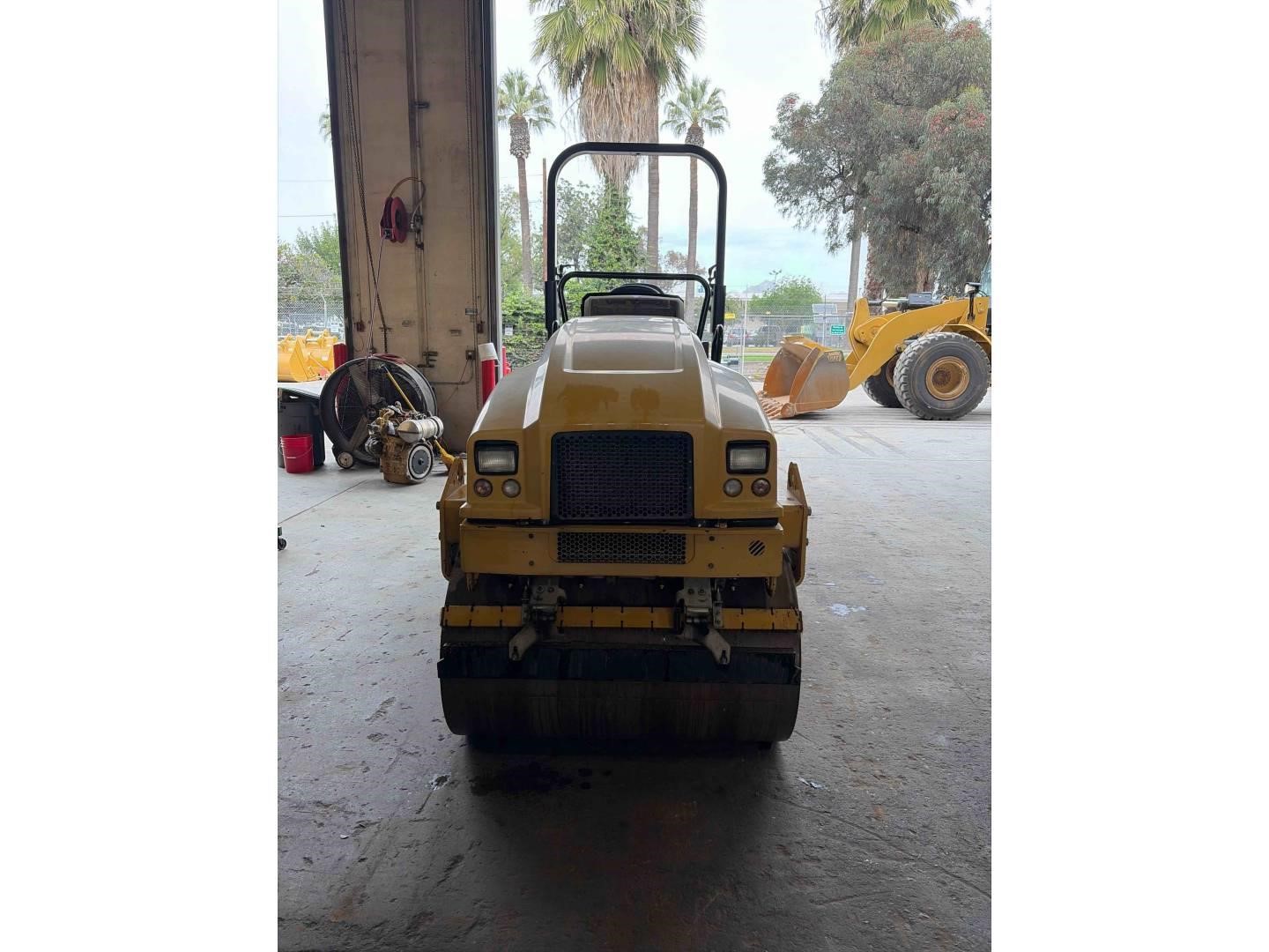 2018 Caterpillar CB24B