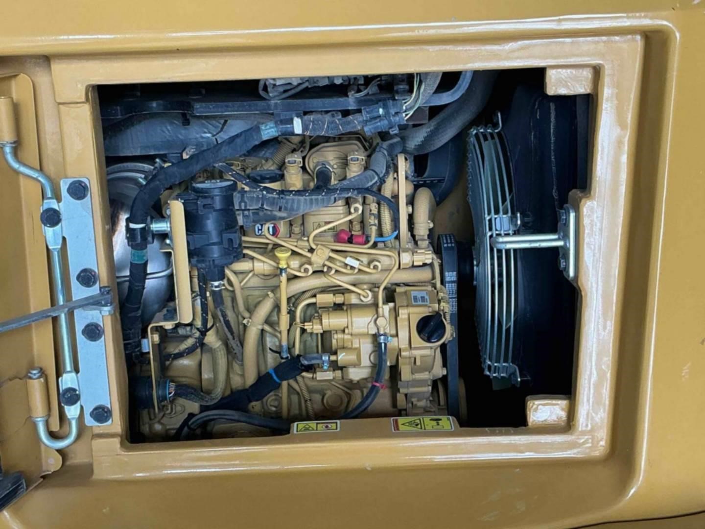 2022 Caterpillar 305
