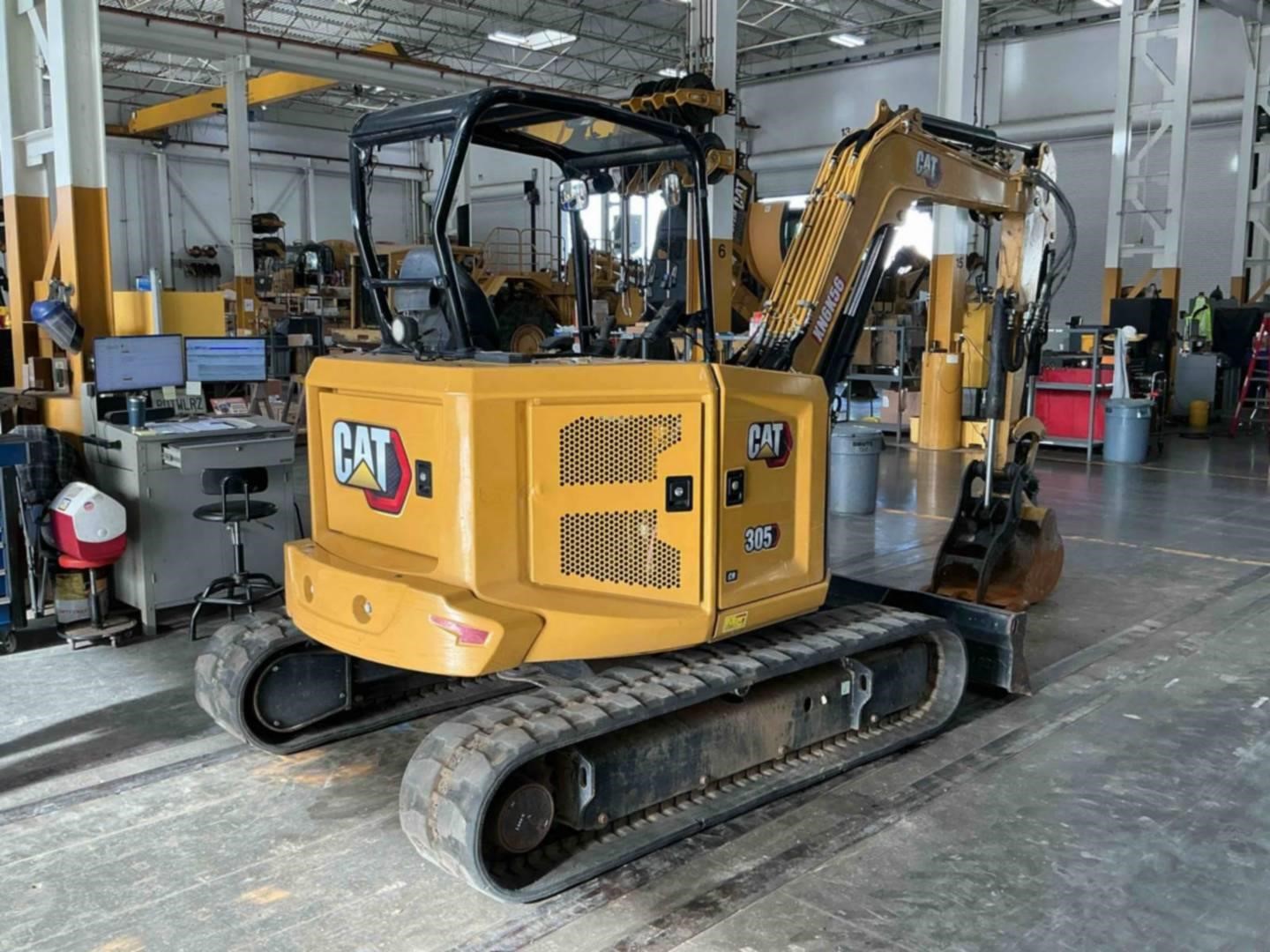 2022 Caterpillar 305