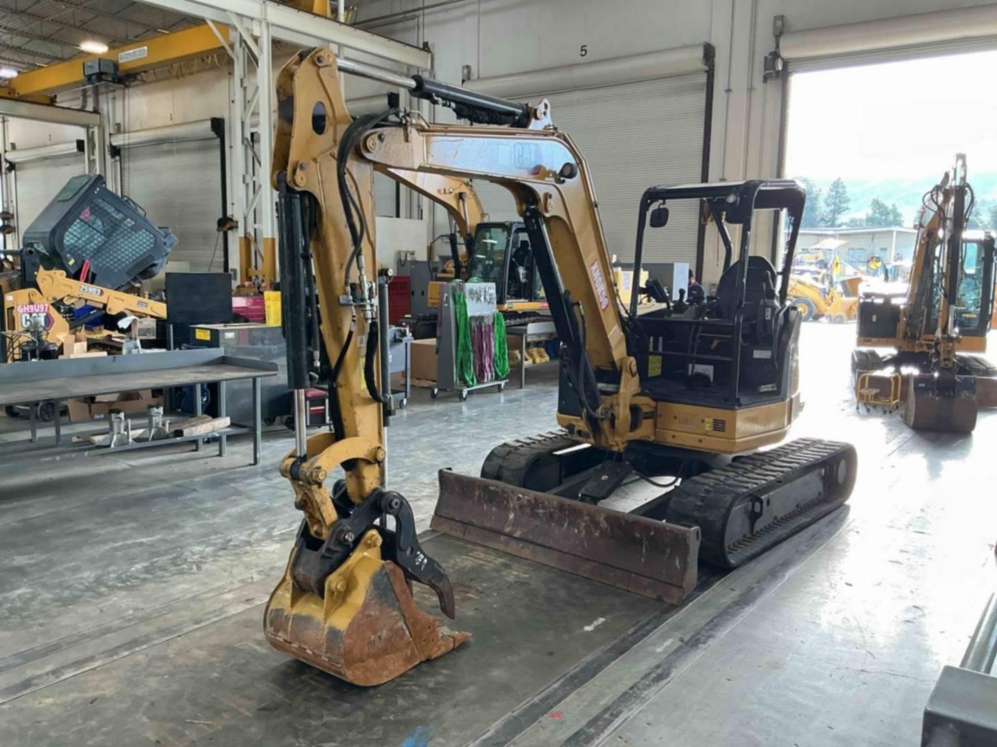 2022 Caterpillar 305