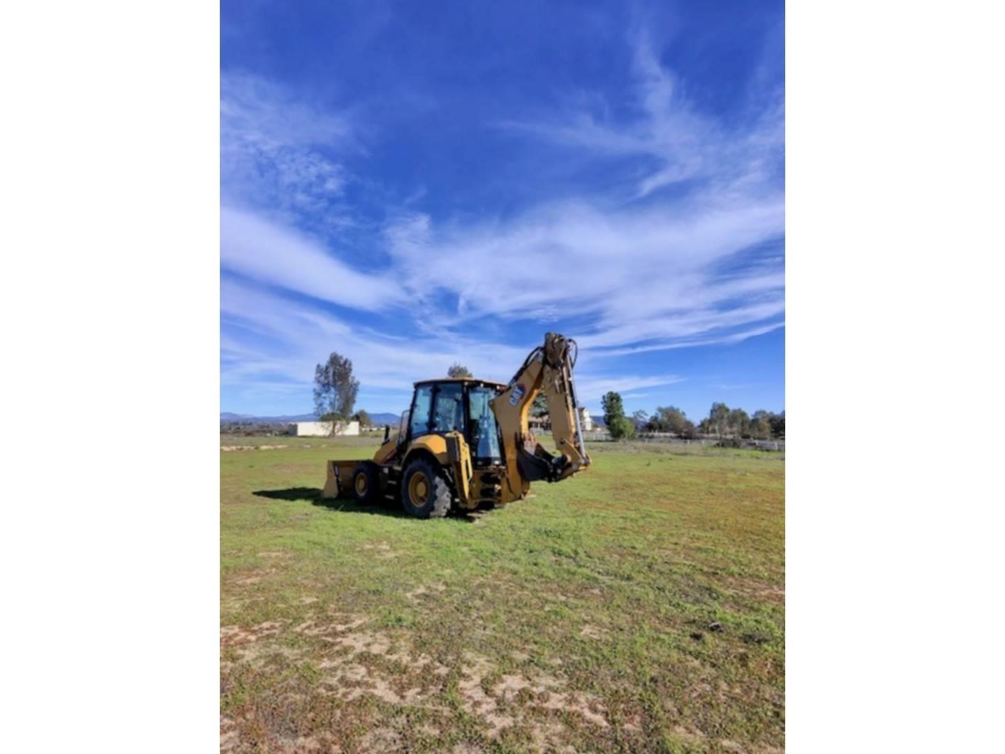 2025 Caterpillar 420