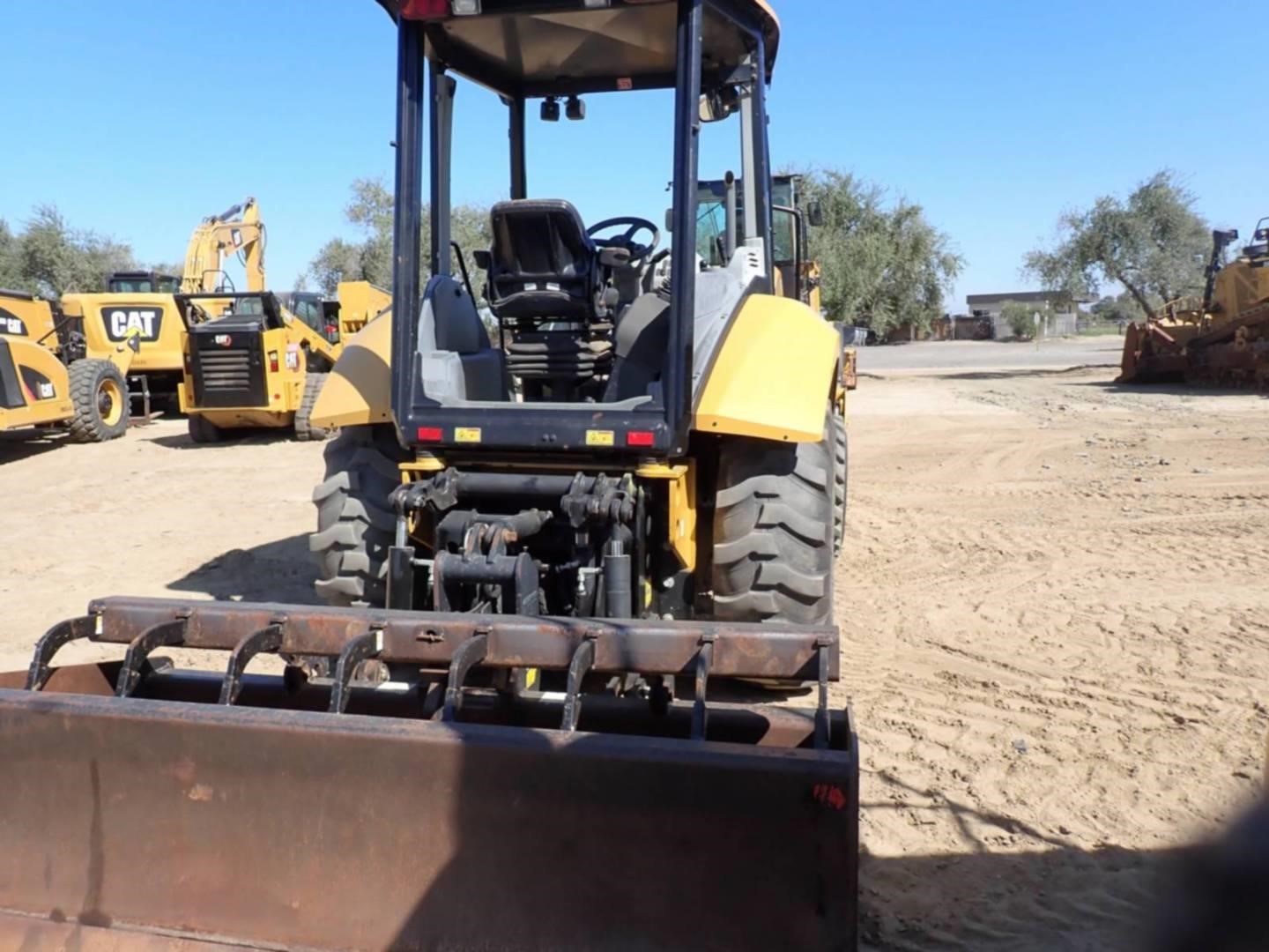 2017 Caterpillar 415F2 IL
