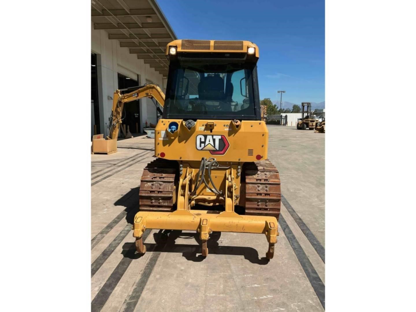 2021 Caterpillar D3