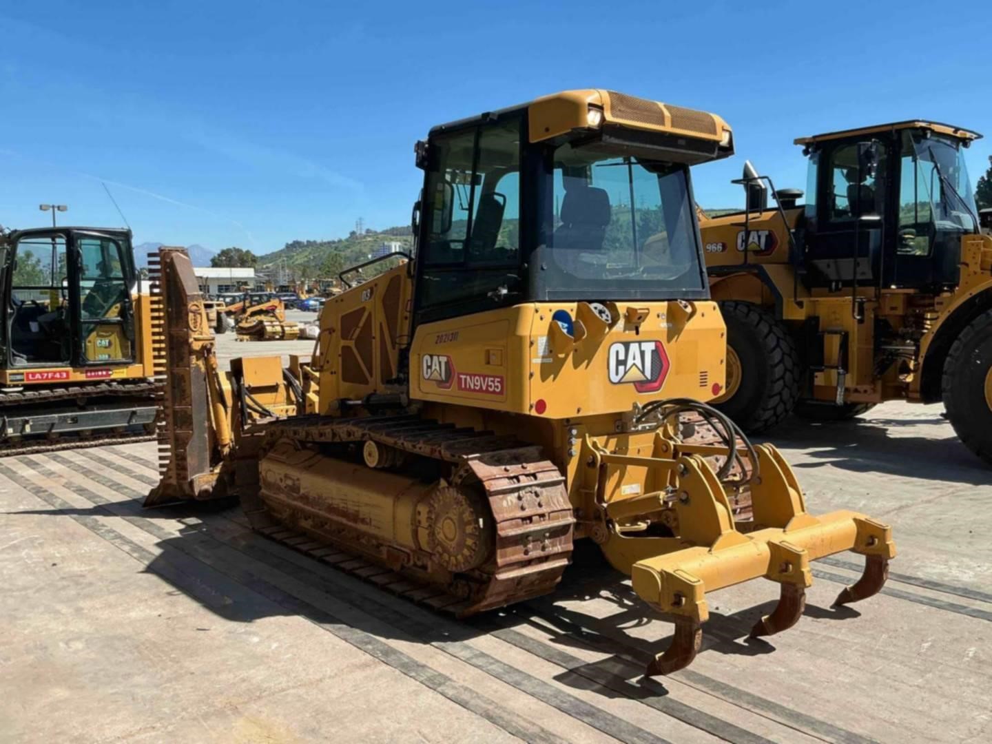 2021 Caterpillar D3