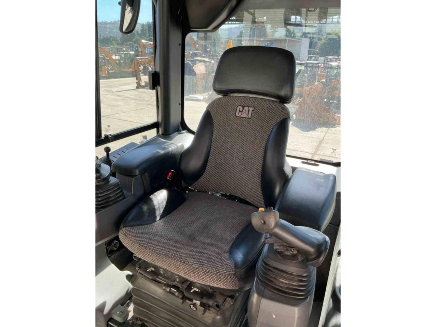 2021 Caterpillar D3