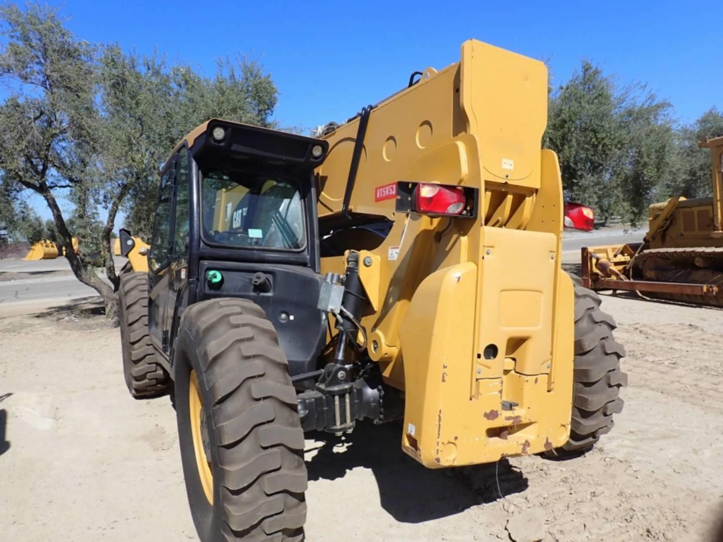 2019 Caterpillar TL1055D