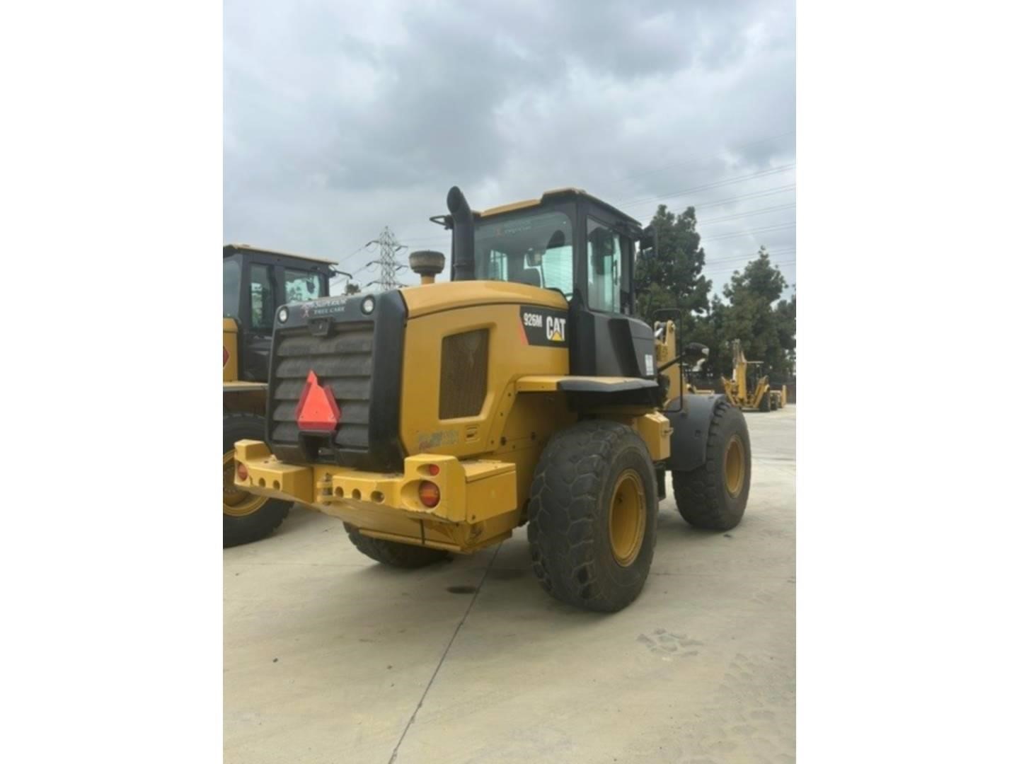 2017 Caterpillar 926M