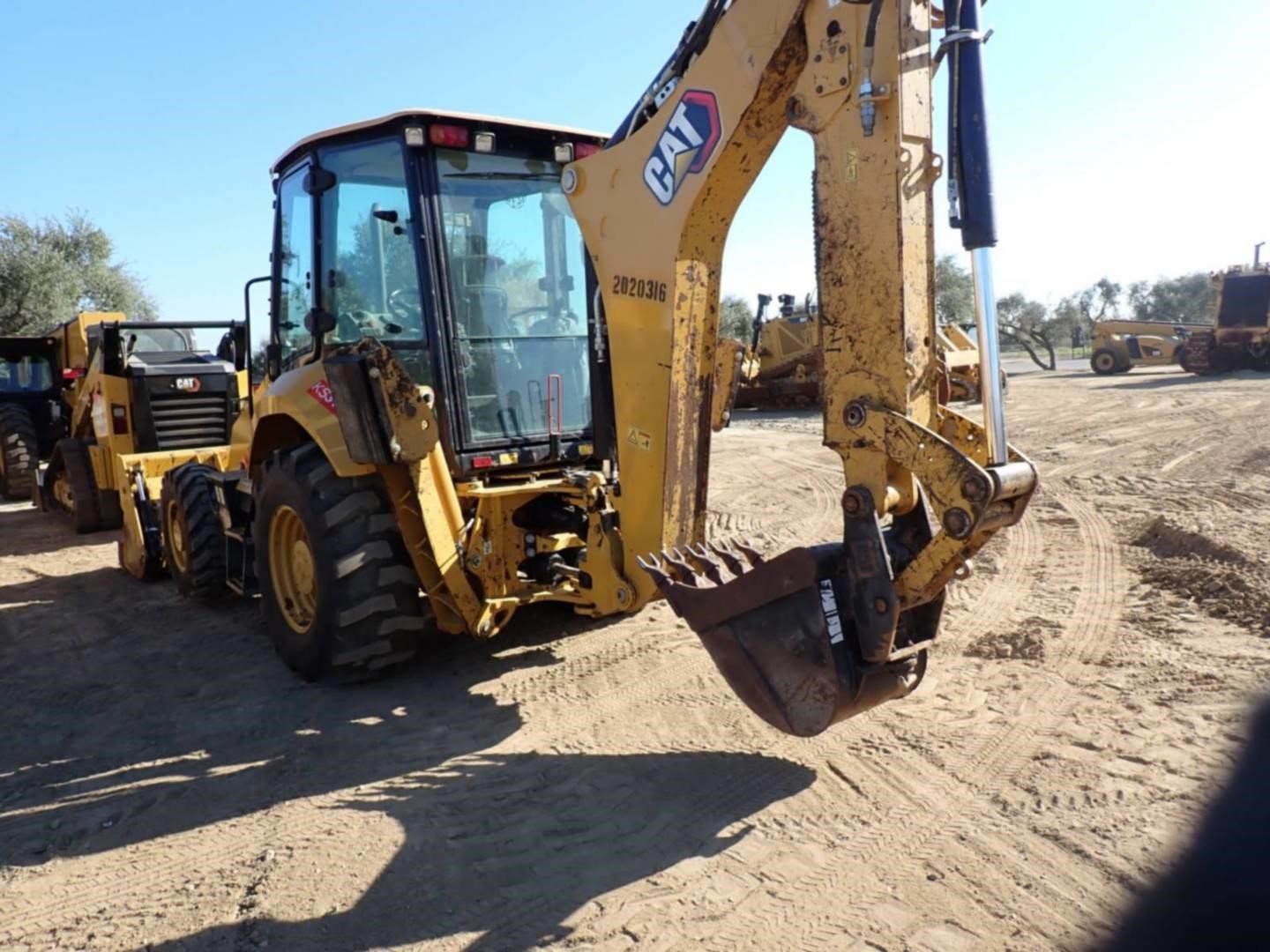 2020 Caterpillar 420