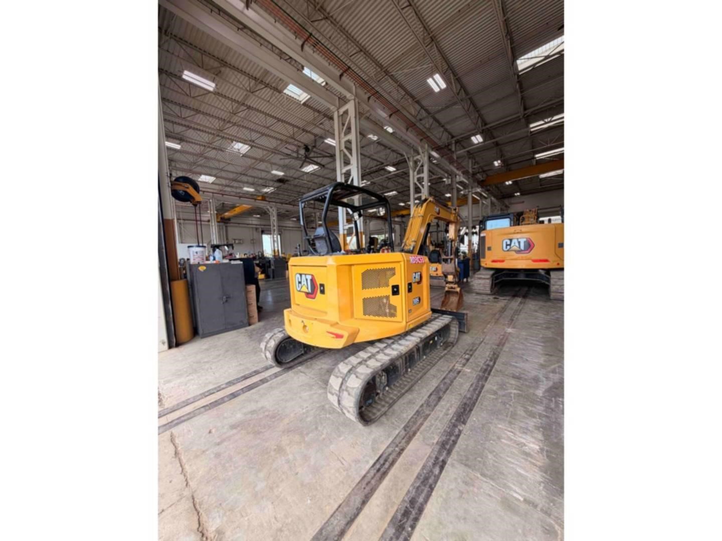 2022 Caterpillar 305
