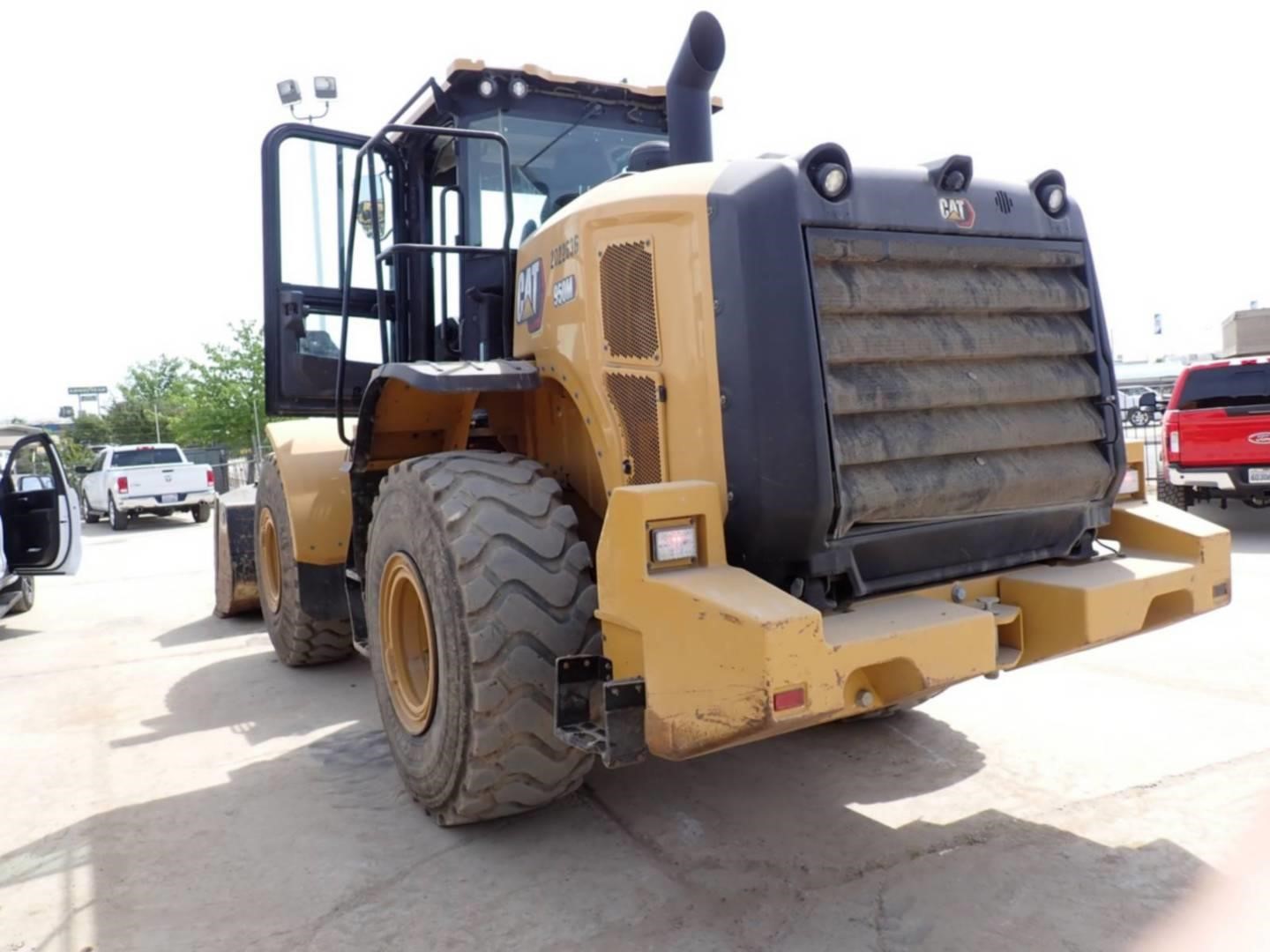2021 Caterpillar 950M
