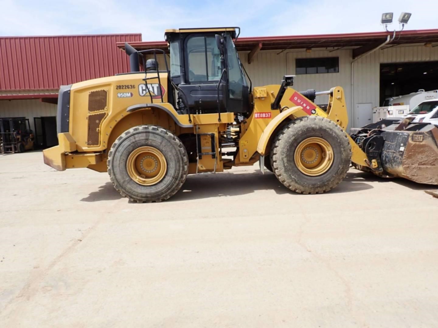 2021 Caterpillar 950M